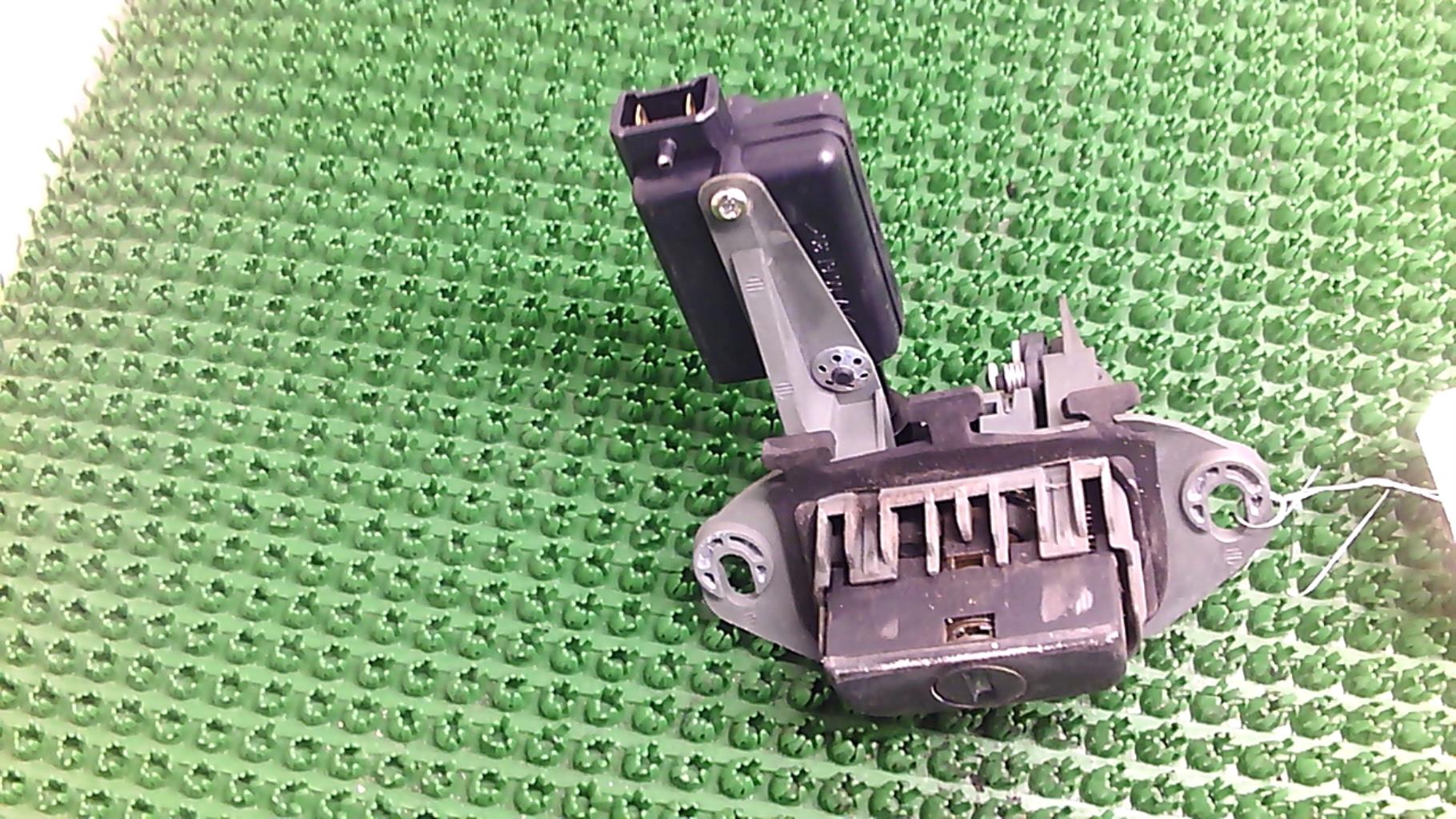 Moteur Ouverture De Coffre Malle Hayon RENAULT MEGANE 1 PHASE 2 Essence