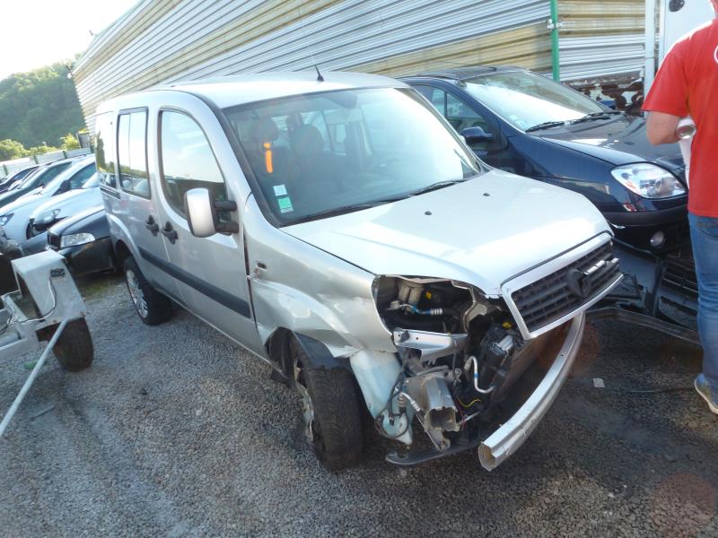 Bras d'essuie-glace arrière Fiat Doblo 2000-2010 avec essuie-glace