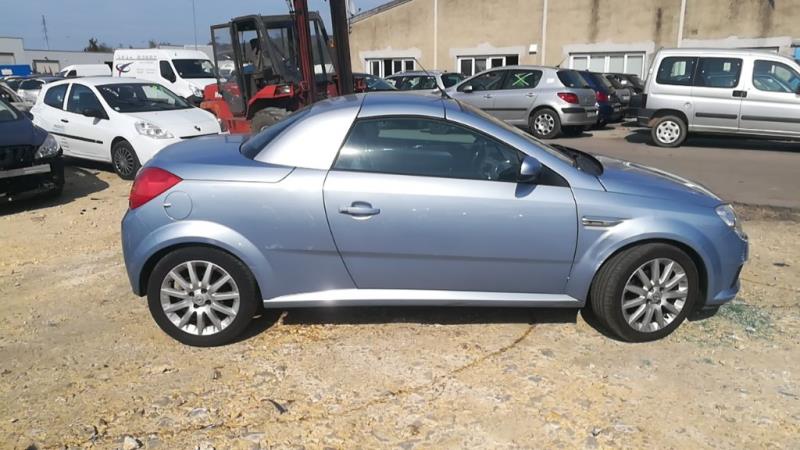 Opel tigra 2