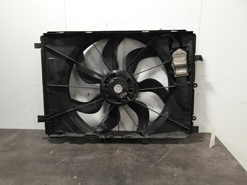 Moto ventilateur radiateur MERCEDES CLASSE GLA 156