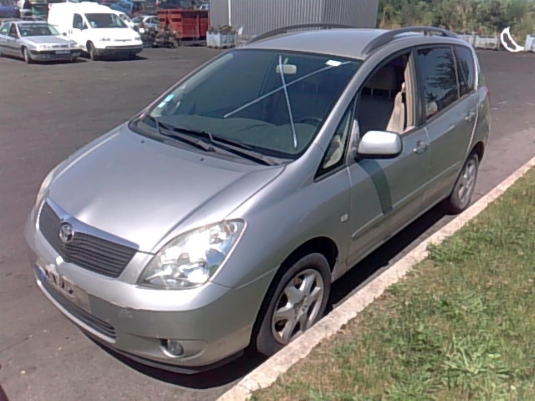 Toyota corolla verso 2002