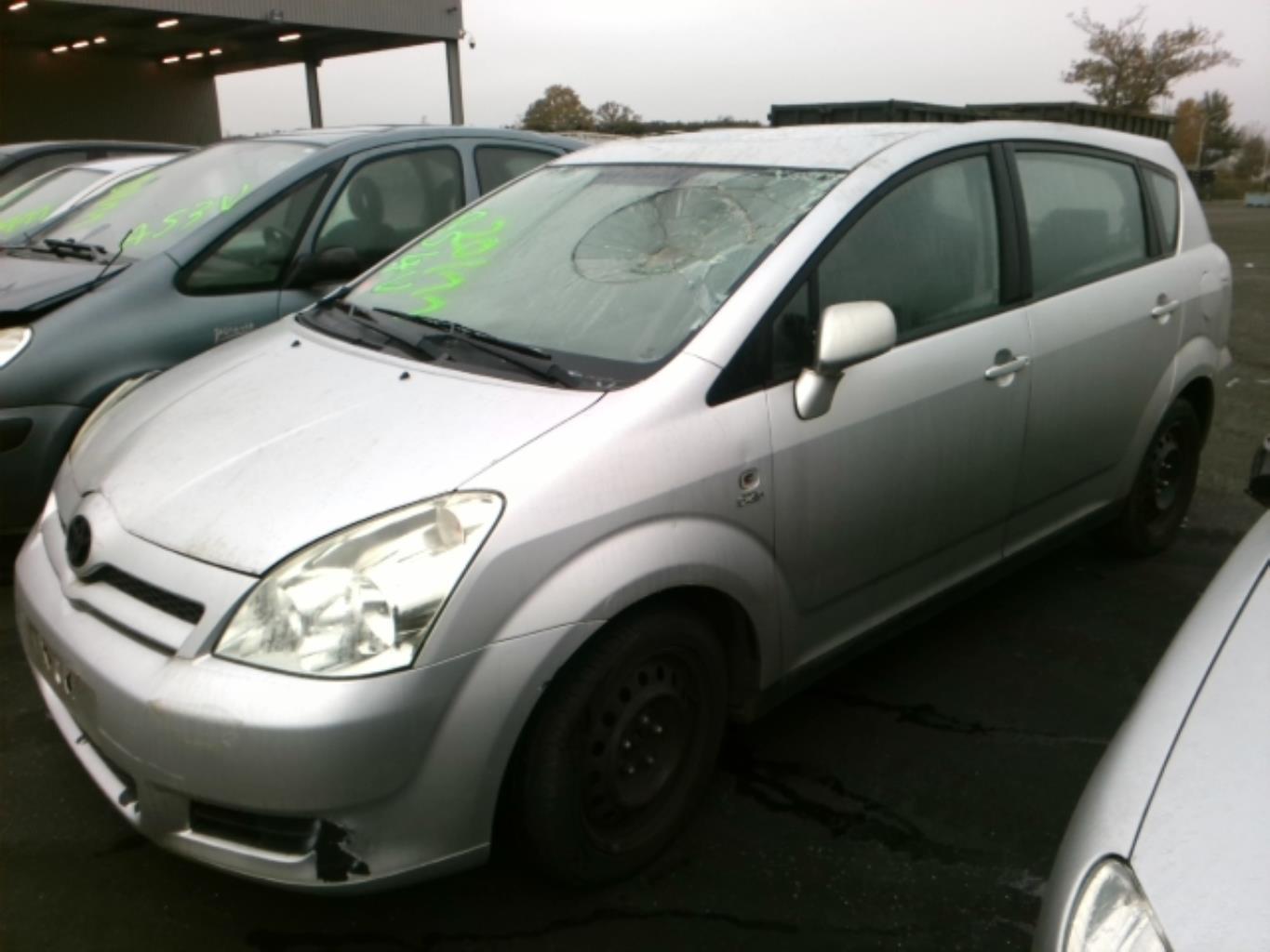 Toyota verso 2004