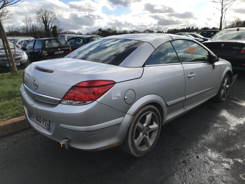 Opel astra h twintop