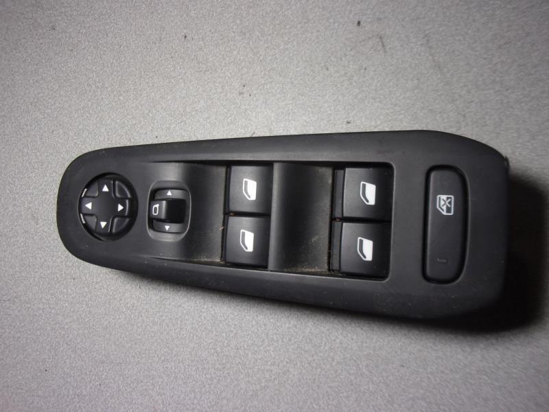 Commodo bouton lève vitre avant conducteur Peugeot 308 SW e-hdi -  Équipement auto