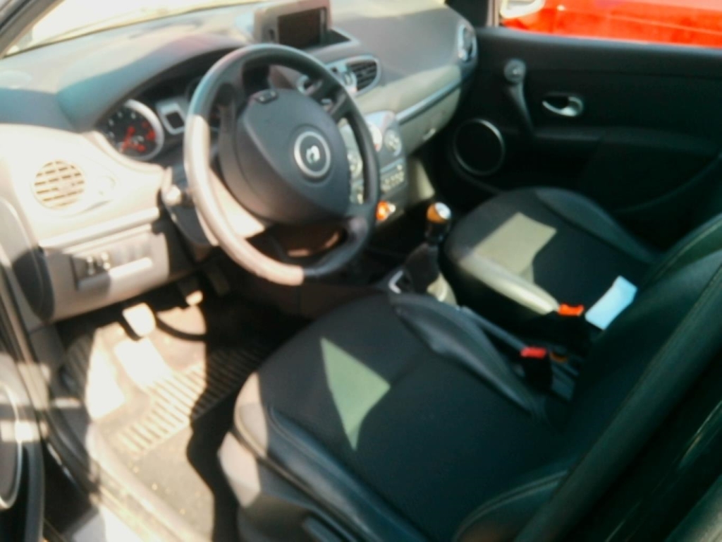 Volant RENAULT CLIO 3 PHASE 2 Diesel occasion Opisto