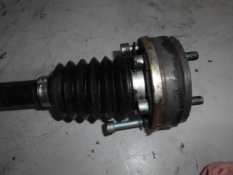 Cardan gauche (transmission) pour VOLKSWAGEN POLO IV (9N3) PHASE 2