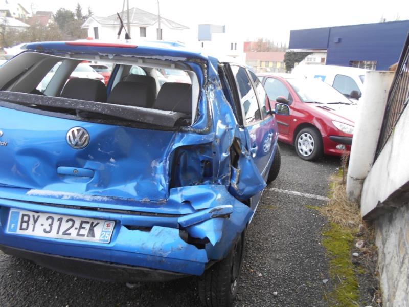 Triangle avant gauche pour VOLKSWAGEN POLO IV (9N1) PHASE 1